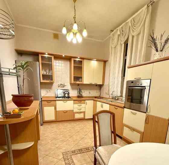 Дом, 350 м2, 6 соток, 3 эт. Морозовск