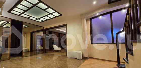 6-комн. квартира, 272.2 м2, 5/7 эт. Москва