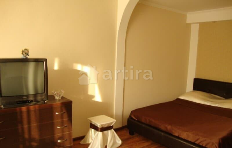 1-комн. квартира, 26 м2, 2/5 эт. Екатеринбург - изображение 1