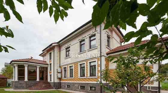 Дом, 650 м2 Москва