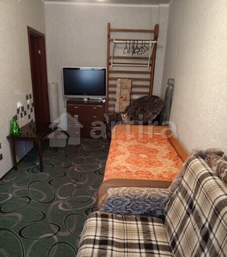 2-комн. квартира, 42 м2, 1/3 эт. Гатчина - изображение 1