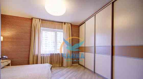 2-комн. квартира, 70 м2, 4/10 эт. Санкт-Петербург