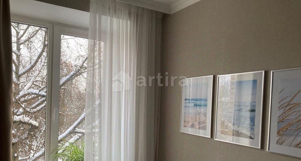 Комната, 56 м2, 5/5 эт. Москва - изображение 1