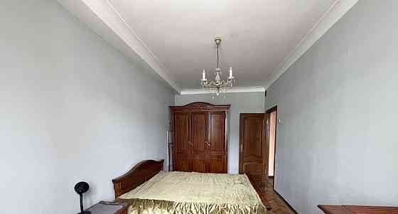 Комната, 90 м2, 4/4 эт. Москва