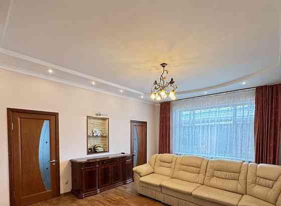 Дом, 150 м2, 2 сотки, 2 эт. Таганрог