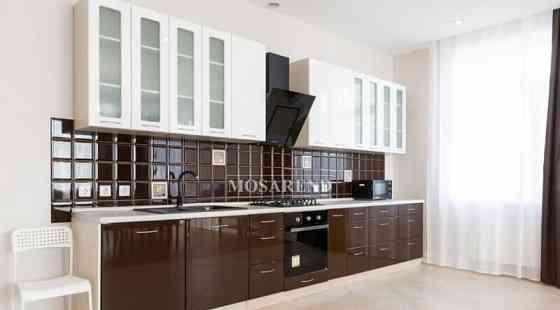 Коттедж, 1000 м2 Лобня