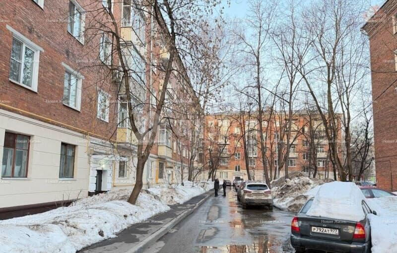 Комната, 30 м2, 3/5 эт. Москва - изображение 3