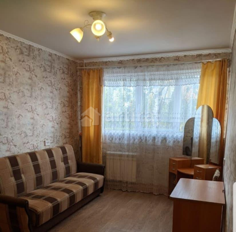 Комната, 12 м2, 4/9 эт. Санкт-Петербург - изображение 1