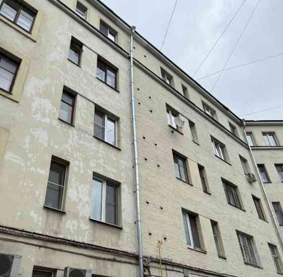 Комната, 10.8 м2, 3/6 эт. Москва