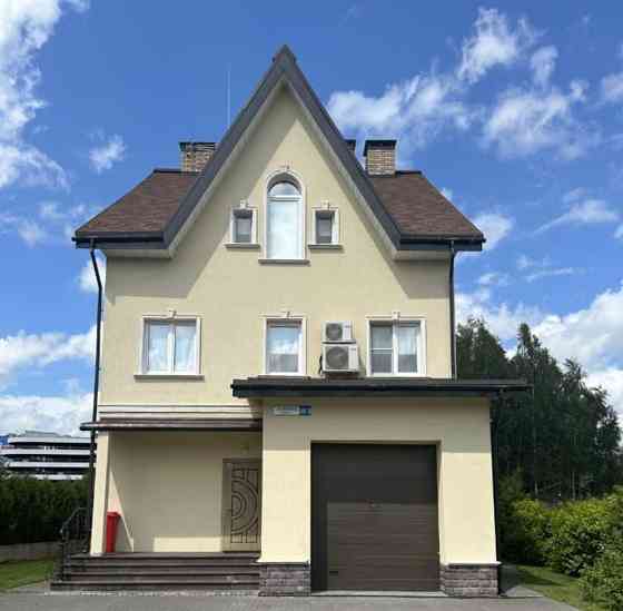 Таунхаус, 350 м2, 9 соток, 3 эт. Одинцово