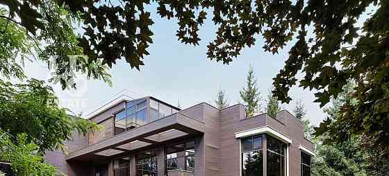 Дом, 950 м2, 30 соток, 3 эт. Одинцово