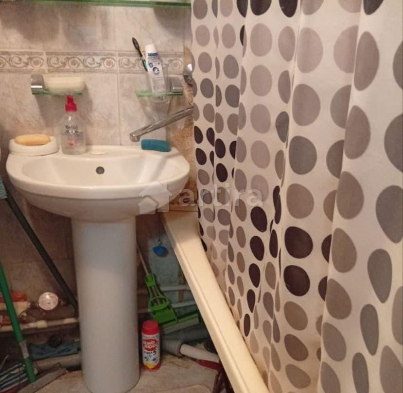 Комната, 10 м2, 2/9 эт. Ижевск - изображение 1