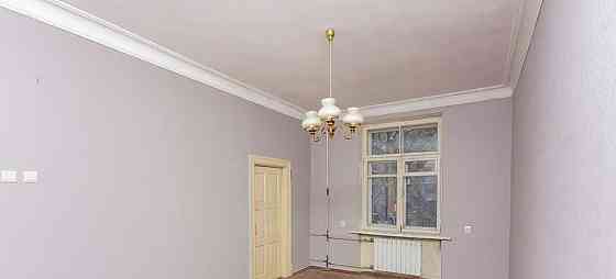 Комната, 32.9 м2, 3/5 эт. Москва