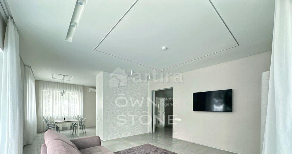 Дом, 225 м2, 6 соток, 2 эт. Москва - изображение 1