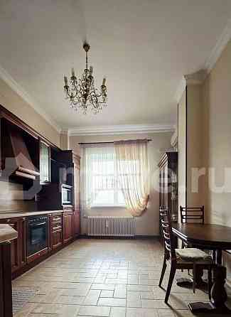 3-комн. квартира, 148 м2, 8/23 эт. Москва