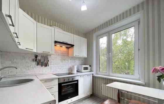 4-комн. квартира, 66 м2, 5/9 эт. Москва