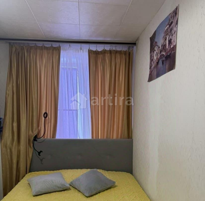 Комната, 14 м2, 5/5 эт. Москва - изображение 1