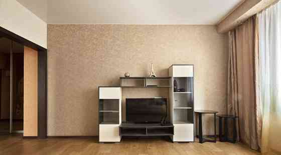 2-комн. квартира, 54 м2, 16/25 эт. Красноярск