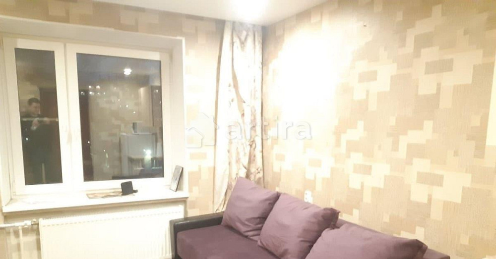 Комната, 200 м2, 4/9 эт. Санкт-Петербург - изображение 1