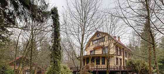 Дом, 600 м2, 0.55 га, 3 эт. Москва