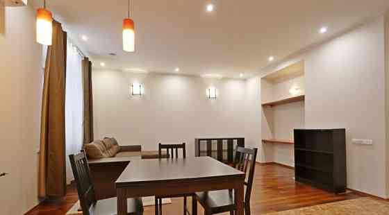 2-комн. квартира, 54 м2, 2/6 эт. Москва