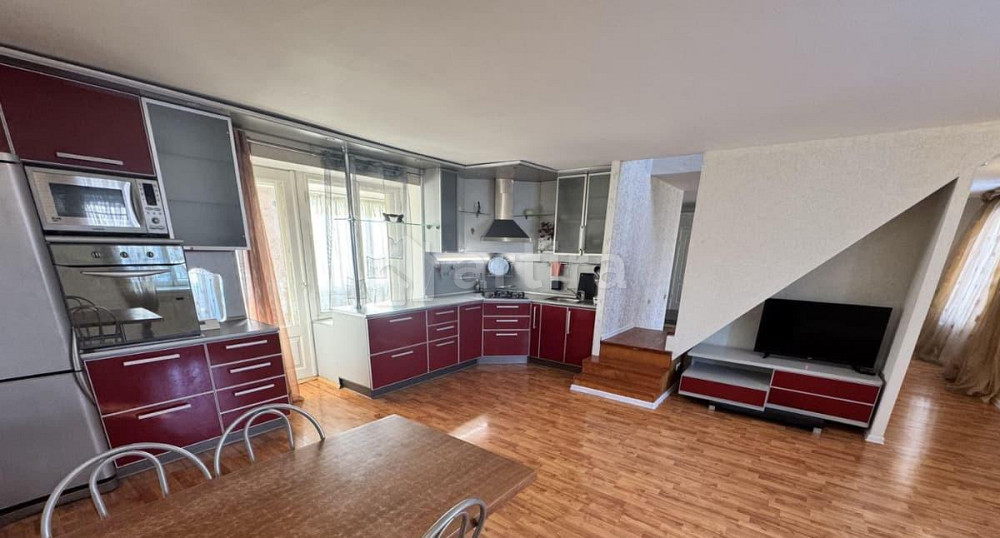 Коттедж, 210 м2, 6 соток, 3 эт. Верхняя Пышма - изображение 6