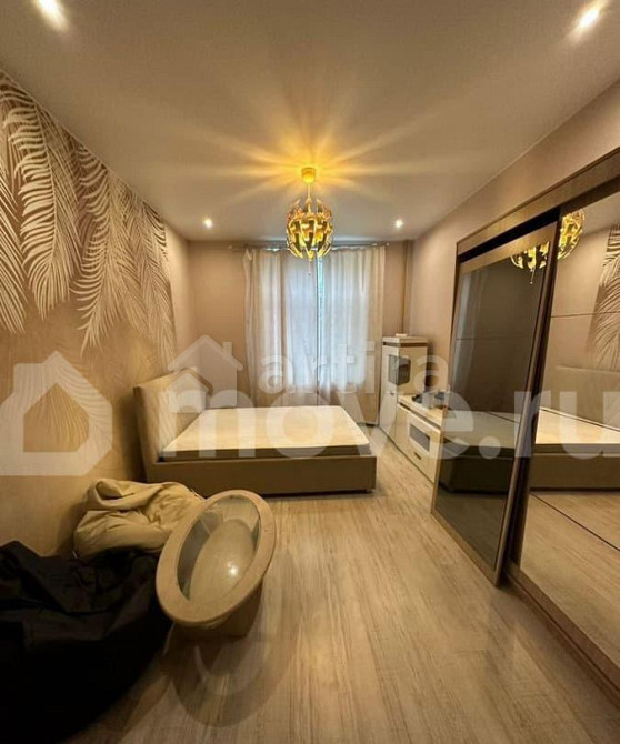 3-комн. квартира, 82.8 м2, 2/5 эт. Москва - изображение 1