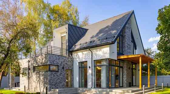 Дом, 200 м2 Москва