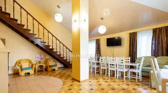 Дом, 400 м2 Москва