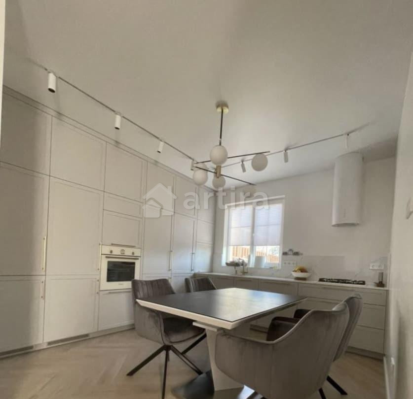 Таунхаус, 164 м2, 2 сотки, 3 эт. Калининград - изображение 1