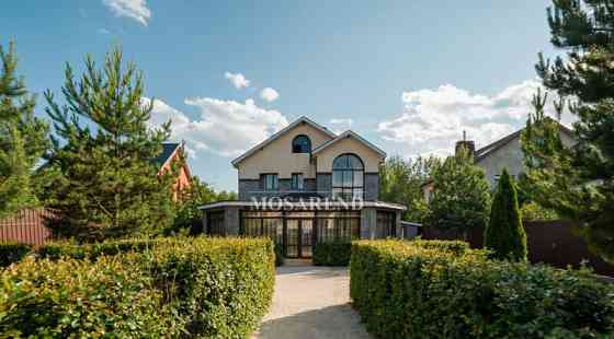 Дом, 650 м2 Краснознаменск