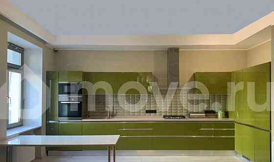 5-комн. квартира, 160 м2, 2/3 эт. Москва