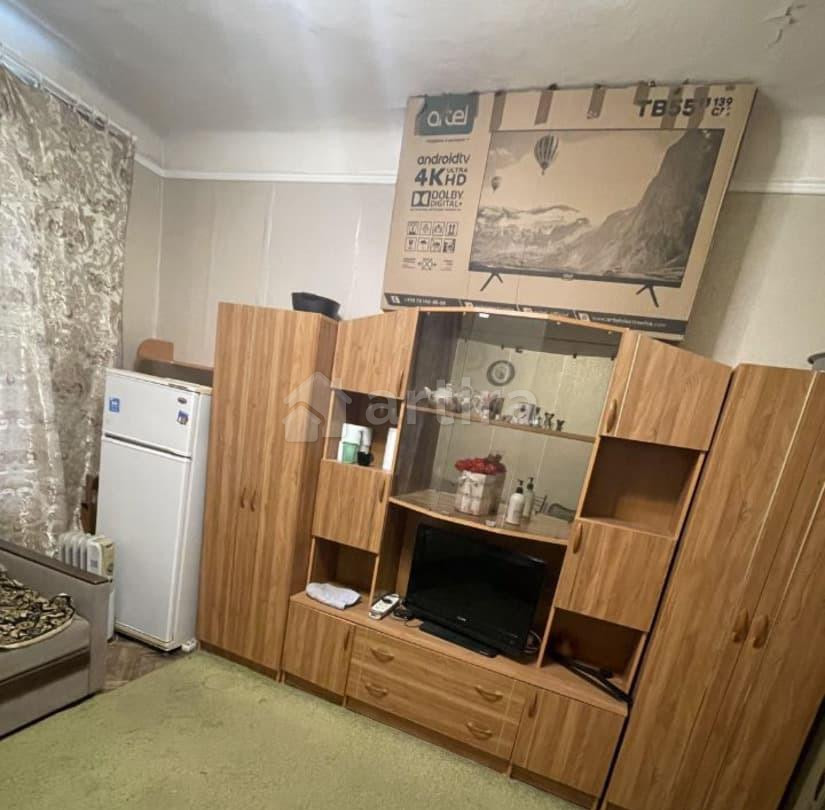 Комната, 13 м2, 1/5 эт. Санкт-Петербург - изображение 1