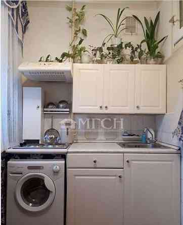 2-комн. квартира, 42 м2, 2/8 эт. Москва