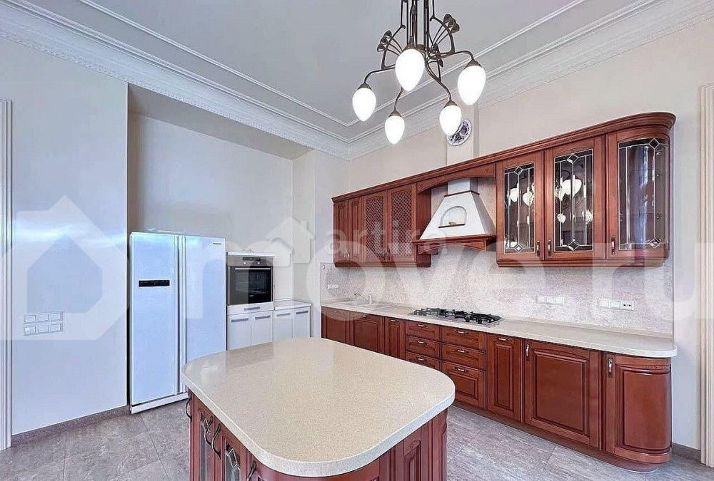 4-комн. квартира, 160 м2, 2/5 эт. Москва - изображение 2