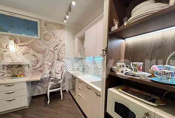 3-комн. квартира, 78 м2, 28/33 эт. Москва