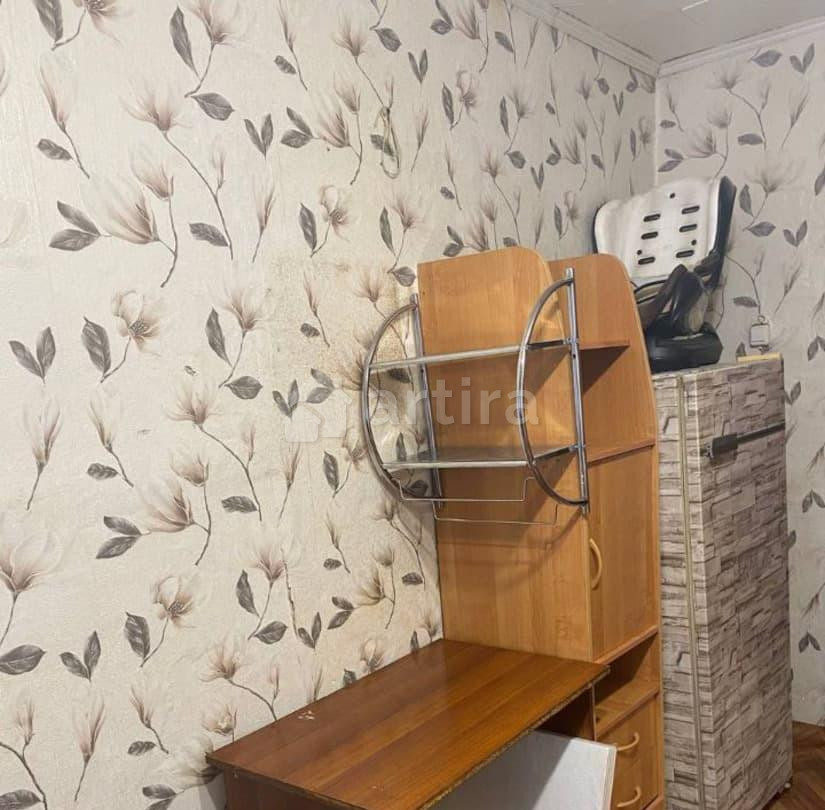 Комната, 50 м2, 1/5 эт. Красноярск - изображение 2