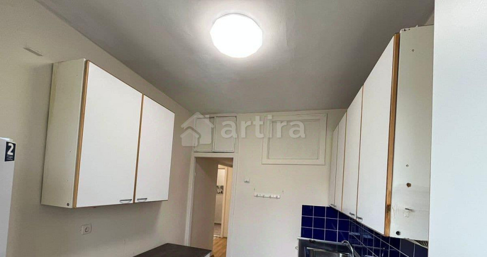 Комната, 12 м2, 2/8 эт. Москва - изображение 1