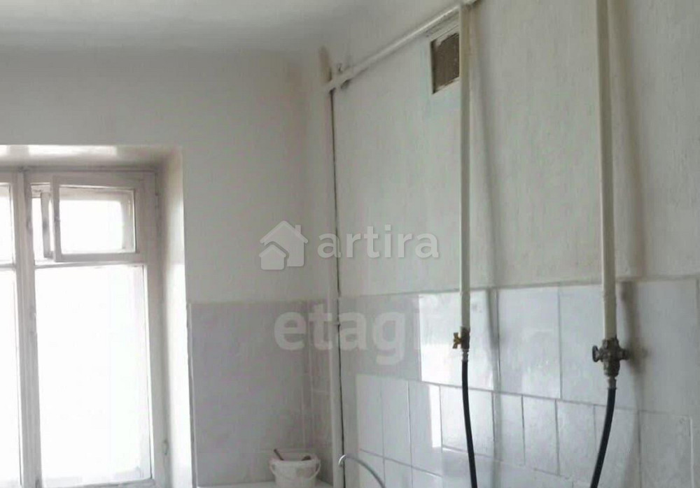 Комната, 13 м2, 3/4 эт. Екатеринбург - изображение 2