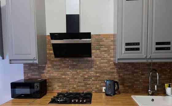 2-комн. квартира, 70 м2, 2/6 эт. Санкт-Петербург