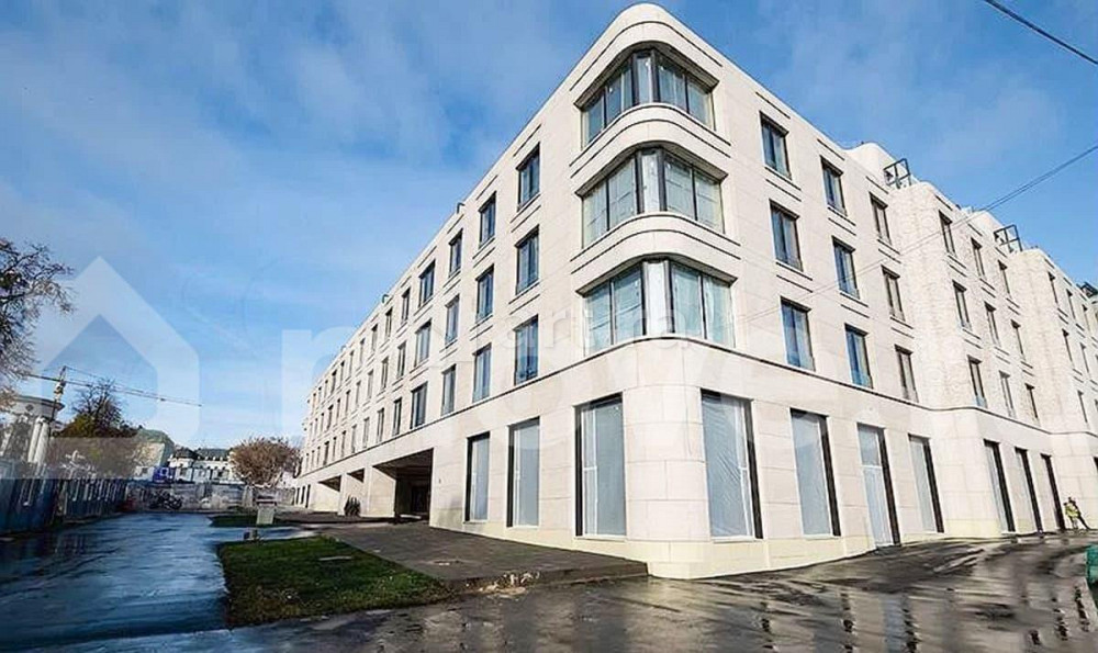 3-комн. апарт-ы, 151 м2, 4/5 эт. Москва - изображение 1