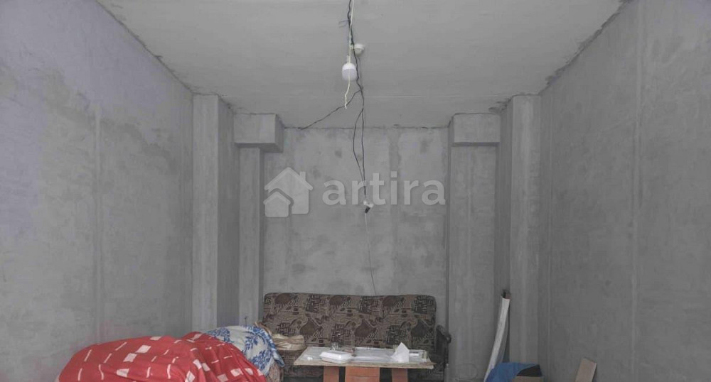 Комната, 40 м2, 2/5 эт. Москва - изображение 1