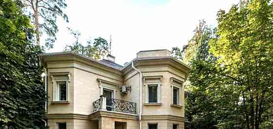 Дом, 380 м2, 21 сотка, 4 эт. Красногорск