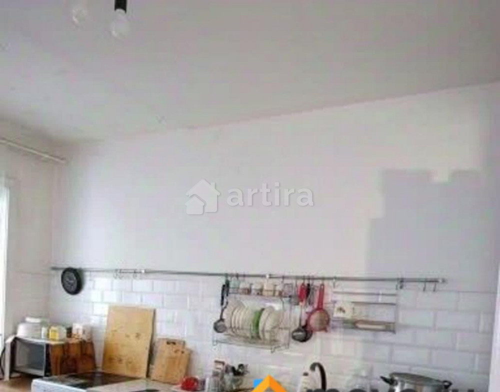 Комната, 25 м2, 1/9 эт. Иркутск - изображение 2