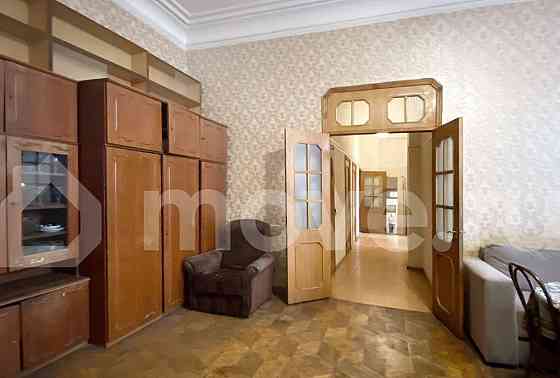 5-комн. квартира, 137.8 м2, 2/6 эт. Москва