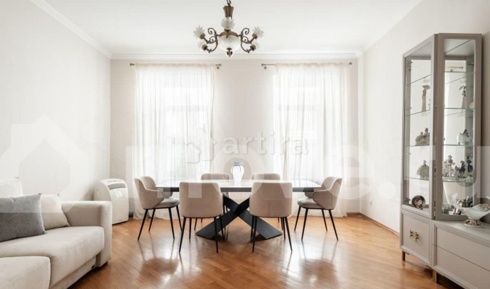 4-комн. квартира, 123.8 м2, 2/5 эт. Москва - изображение 1