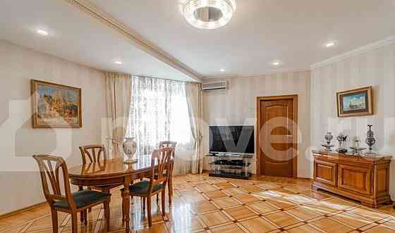 4-комн. квартира, 135.9 м2, 2/6 эт. Москва