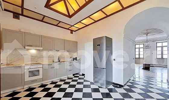 4-комн. квартира, 182.5 м2, 6/6 эт. Москва