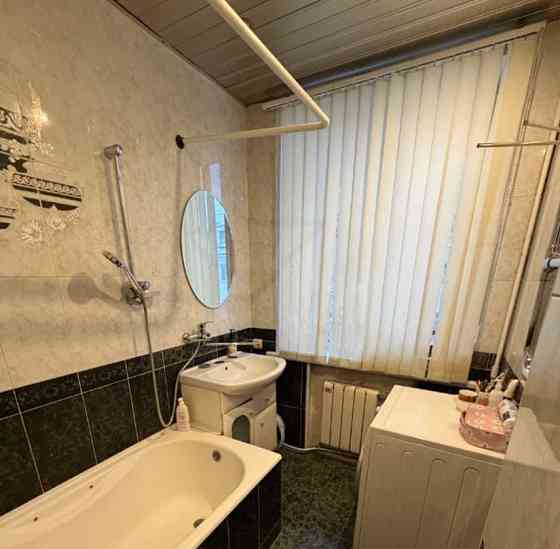 Комната, 90 м2, 4/4 эт. Москва