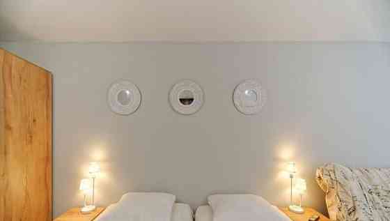 1-комн. квартира, 40 м2, 1/5 эт. Санкт-Петербург